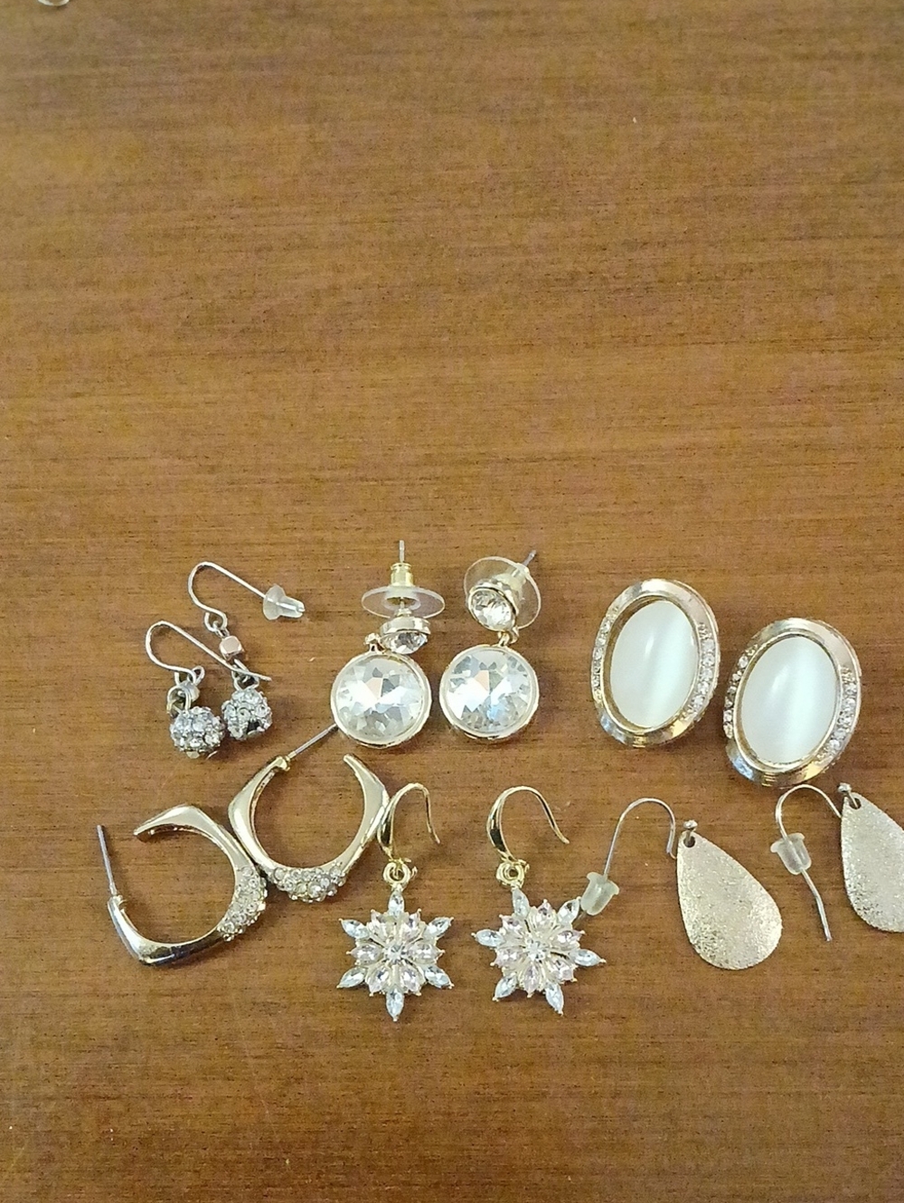 Sparkly Vintage Gold Tone Multi-Style Women's Earring Set Beautiful Shiny Collec